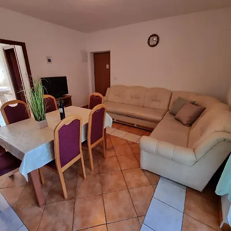 Ferienwohnung Fur 6 Personen Ca 60 Qm In Crikvenica, Kvarner Bucht Und Umgebung Appartamento